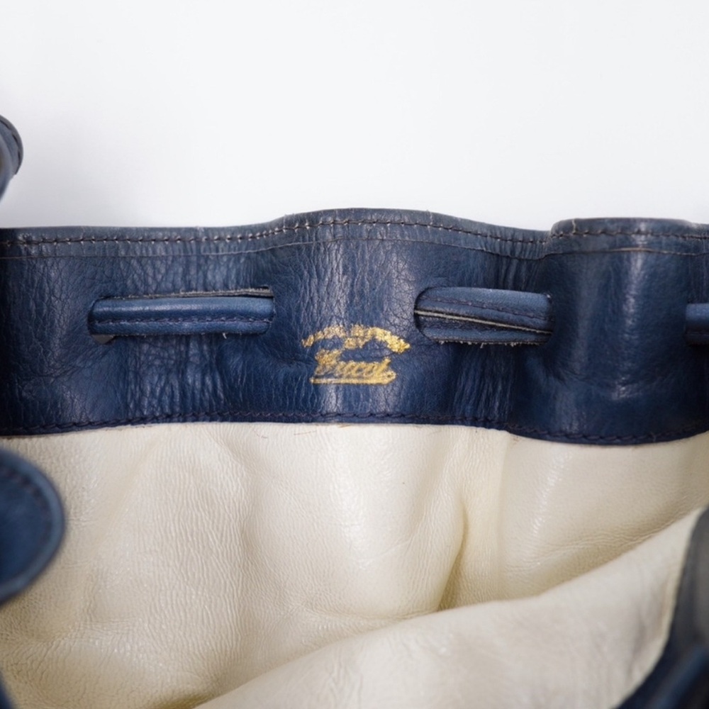 Vintage Gucci Floral Print Bucket Bag - Navy and Multicolor - Picture 7 of 8